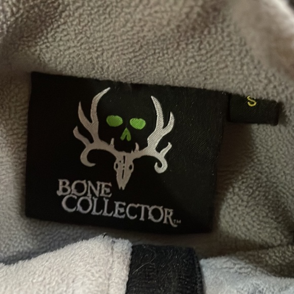 BONE COLLECTOR - Boys Zip Up Black Jacket with Gray Fleece Lining- Size Small - Picture 6 of 9